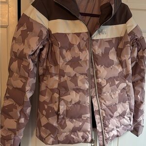 Helly Hansen woman Pink dustie Syrin Camo Puffer Jacket